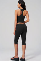 The Revive Capri Leggings