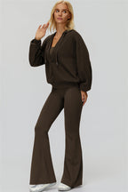 The Fyra Flared Leggings