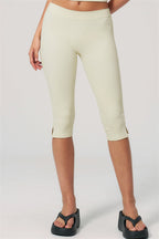 The Revive Capri Leggings